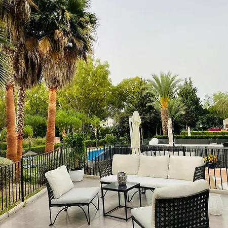 شقة Senorio De Gonzaga- Cozy Patio With Own Access To Pool